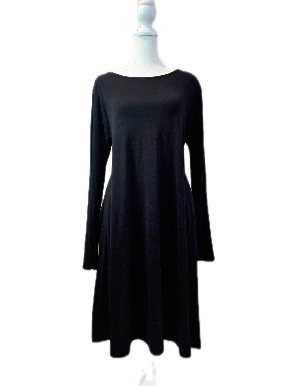 Zenana Outfitters Black Long-Sleeve Swing Dress